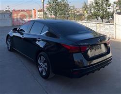 نيسان ألتيما